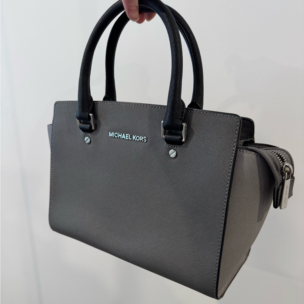 Michael Kors Selma Medium Top Zip Satchel